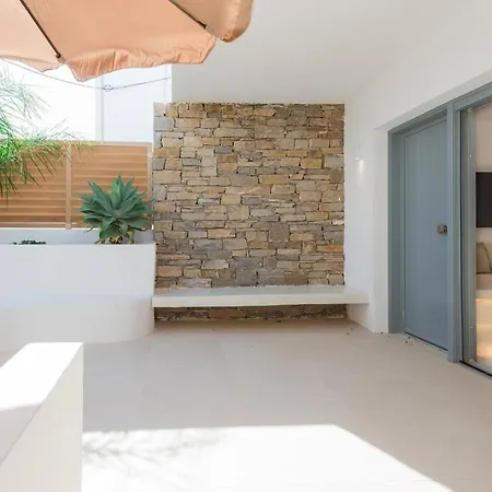 Aba ηospitalite Paros