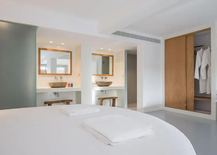 Aba ηospitalite Paros *